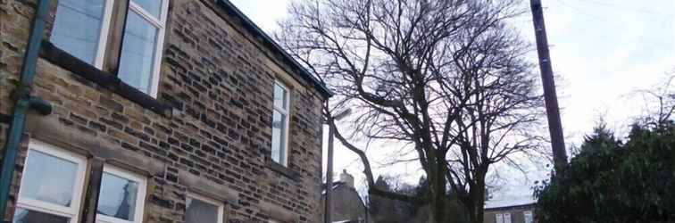 Exterior Hill Cottage Haworth Bronte Country