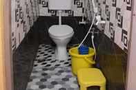 Toilet Kamar iROOMZ Like Homestay