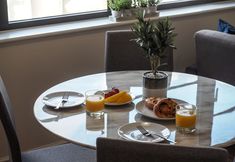 Others 6 SA Today Apartments Farnborough with Fibre Wi-Fi & Netflix