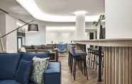 Bar, Cafe and Lounge 3 NLH MONASTIRAKI - Neighborhood Lifestyle Hotels