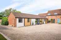 Bangunan Cotswold Barn Conversion With Private Hot Tub