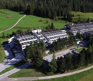 Nearby View and Attractions 4 Hotel Regina e Fassa