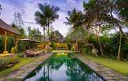 Swimming Pool 4 Villa Belong Dua