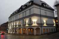 Exterior Henriks Hotell