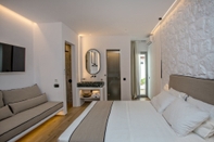 Bedroom Levantes Luxury Suites I II