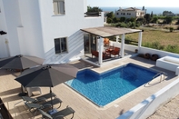 Swimming Pool Villa Enalia