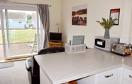 Bedroom 3 Seashells Dog Friendly Seaview Beach Chalet Sleeps 4 Beach Opposite