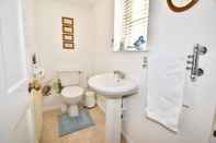 Bilik Mandi dalam Bilik Mulberry 3 bed Cowes Cottage Solent Views Sleeps 6 Plus Parking