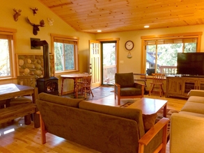 Lobi 4 Mt Baker Lodging Cabin 65 Sleeps 10