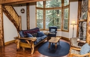 Lobby 5 Mt Baker Lodging Cabin 25 - Sleeps 6