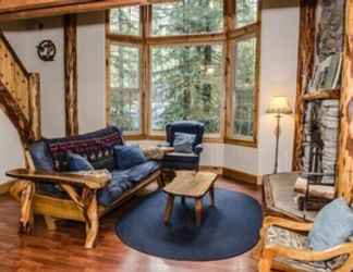 Lobby 2 Mt Baker Lodging Cabin 25 - Sleeps 6