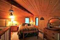 Phòng ngủ Mt Baker Lodging Cabin 97 - Sleeps 6