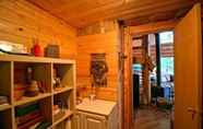 Lobby 2 Mt Baker Lodging Cabin 97 - Sleeps 6