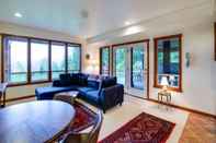 Common Space Mt Baker Lodging Ensuite 15 - Sleeps 6