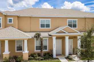 Exterior 4 Charming Townhouse at Serenity Resort With Private Pool Near Disney
