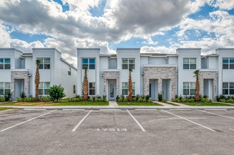 Exterior 4 Pleasant Townhome With Private Pool Near Disney