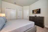 Bedroom Pleasant Townhome With Private Pool Near Disney