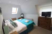 Bedroom Westcliff House - 4 Bedrooms