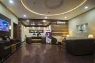 Lobby Hotel One Tariq Road Multan