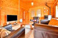 Common Space Wooden Holiday Home in Meijel With Private Garden