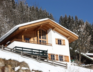 Exterior 2 Ritzy Chalet in Wald-königsleiten With Indoor Pool