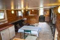 Bedroom Comfy Houseboat in Florennes Next to the Forest