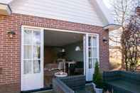 พื้นที่สาธารณะ Appealing Holiday Home in Medemblik With Garden