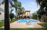 Others 2 Classic Villa in Floridia With Fenced Garden