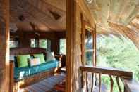 Common Space Stunning Treehouse 10 Mins From Sandy Beaches