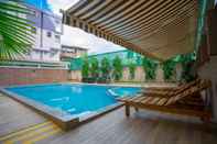 Swimming Pool Classic Grande Imphal - A Member of Radisson Individuals 