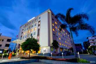 Exterior 4 Classic Grande Imphal - A Member of Radisson Individuals 