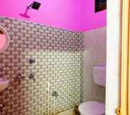 In-room Bathroom 3 Goroomgo Prateek Residency Digha