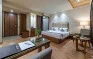 Kamar Tidur 7 Hotel Cachar Club by Siara