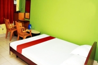 Bedroom Goroomgo Marine Blue Digha