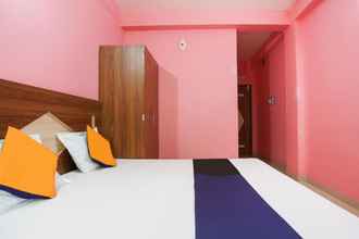 Bedroom 4 Goroomgo Ayush International Digha