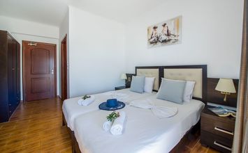 Bedroom 4 Lilium Hotel