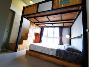 Kamar Tidur 4 The Woodz Thematic Homestay