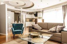 Lobby Beautifully Decorated Fully Equipped Apartment by Vistula River Parking