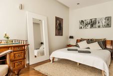 Bedroom Beautifully Decorated Fully Equipped Apartment by Vistula River Parking