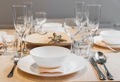 Restaurant 5 Classical Studio With Unique Works of art