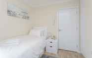 Bedroom 5 Blackberry - Stylish Self-contained Flats in Soton City Centre