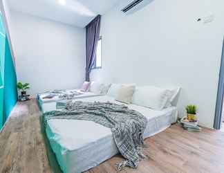 Bedroom 2 10PAX Homestay With Netflix at Cyberjaya