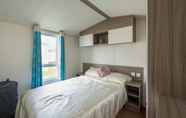 Bilik Tidur 4 Lovely 2-bed Static Caravan in Rhyl