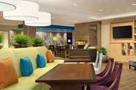 ล็อบบี้ Home2 Suites by Hilton Anderson Downtown