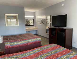 Bedroom 2 Havelock Inn & Suites