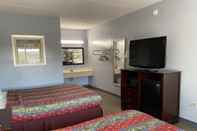 Bedroom Havelock Inn & Suites