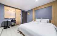 Bedroom 2 Guri C Hotel