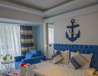 Bedroom 2 Otium Family Club Marine Beach - All Inclusive