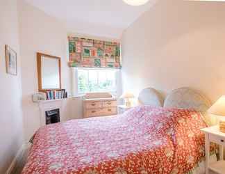 Bedroom 2 3 Shellpit Cottages, Thorpeness