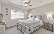 Bedroom 3 Luxurious Home with Red Rock Views